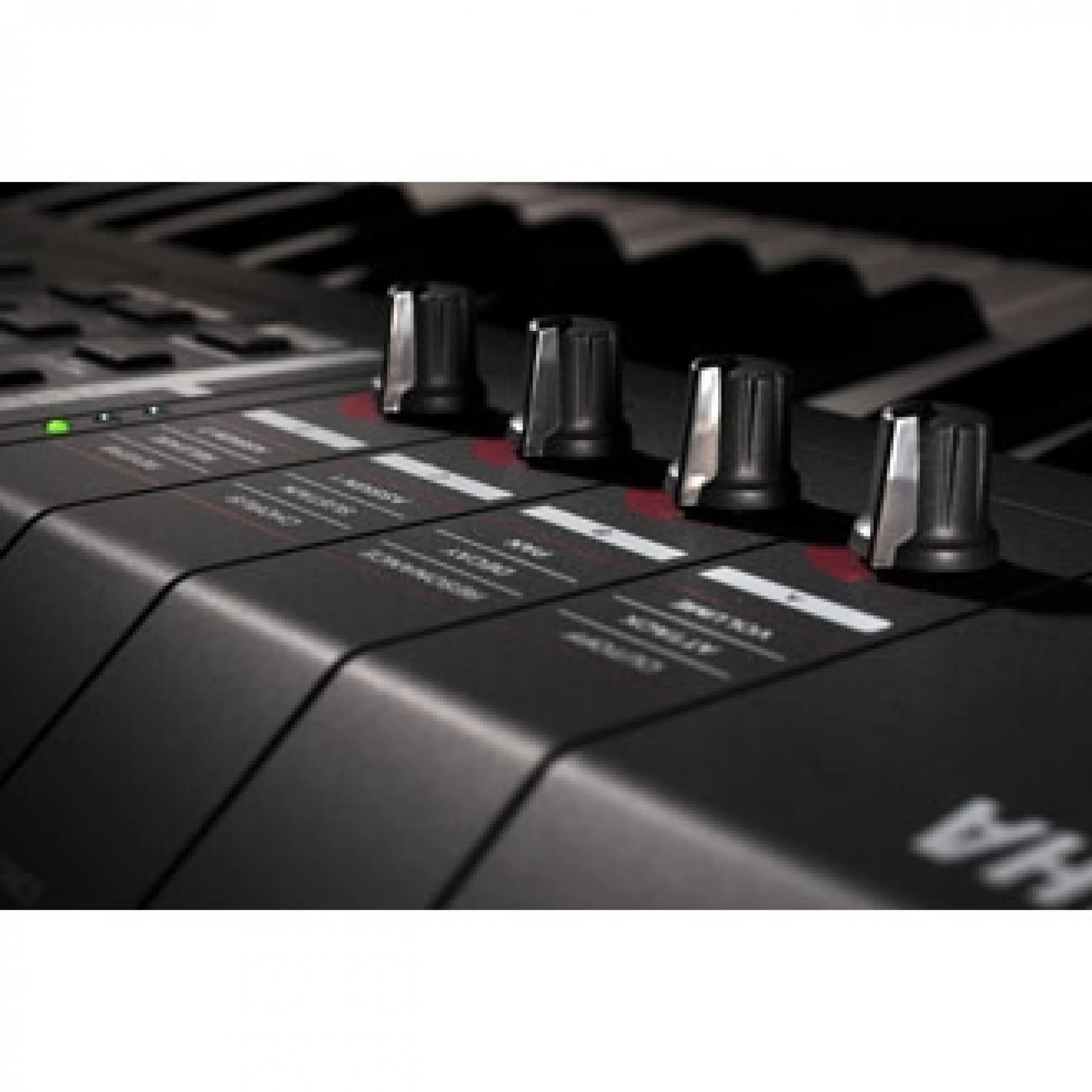 Yamaha MX61 Keyboard 5 Yamaha MX61 Keyboard - Image 3